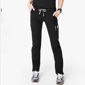 Wear Figs Yola Skinny Scrub pants